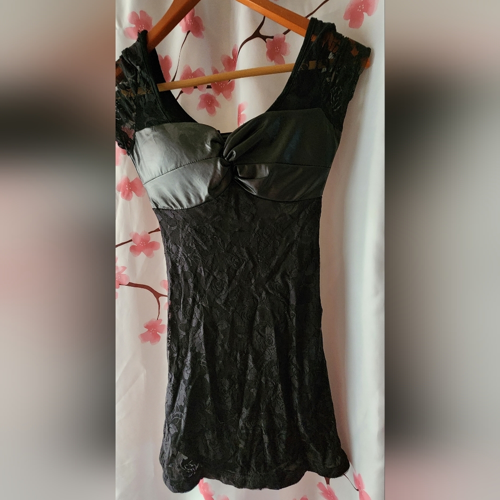 New Without Tags Women's Krazy Black Lace Short Sleeve Dress Size Small